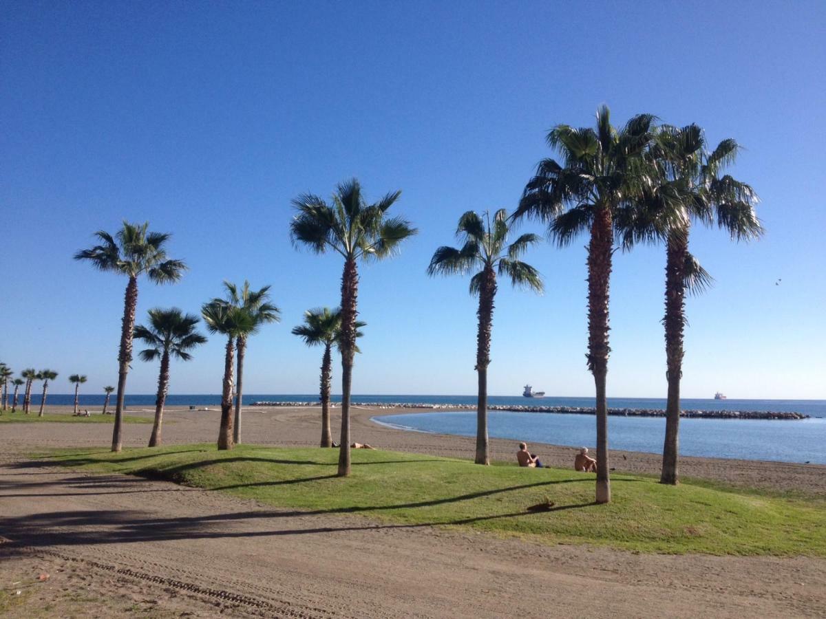 Habitaciones Frente A La Playa Malaga Exterior photo